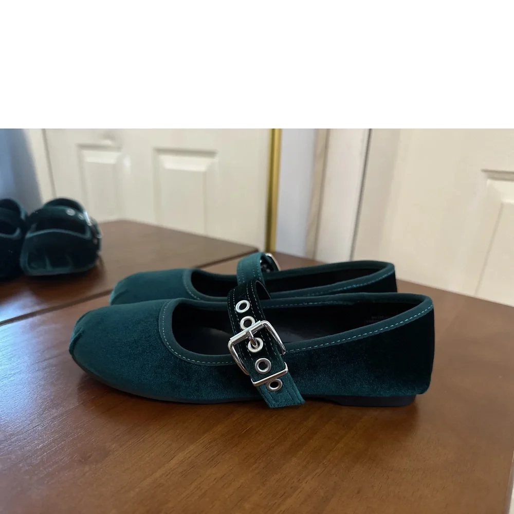 Urban Outfitters Dark Green Velvet Flats - Picture 4 of 8